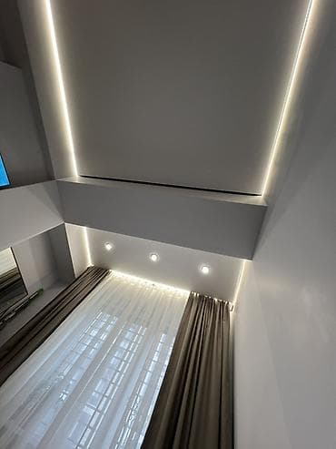 подвесной потолок: Натяжные потолки с интерьерной подсветкой и встраиваемыми — 2