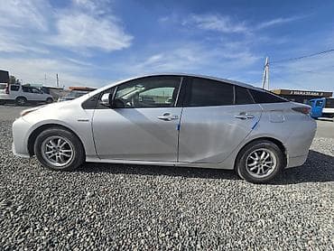 приус 2016: Toyota Prius: 2016 г., 1.8 л, Вариатор, Гибрид, Хэтчбэк — 4