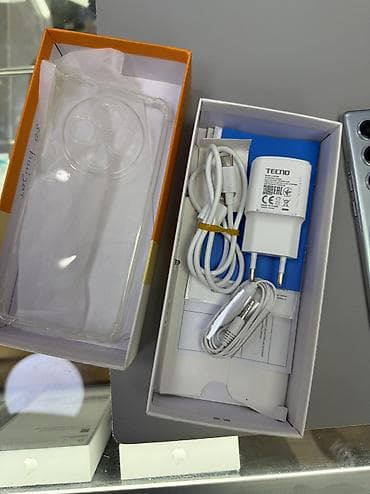 Техника и электроника: Tecno Spark 30, Б/у, 256 ГБ, цвет - Белый, 2 SIM — 4