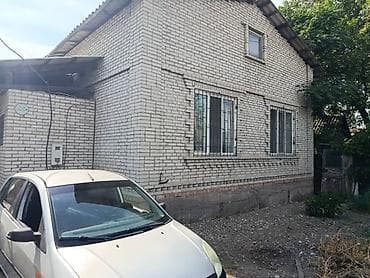 дома на обмен: Продаётся кирпичный жилой дом с участком и капитальным ограждением из — 3