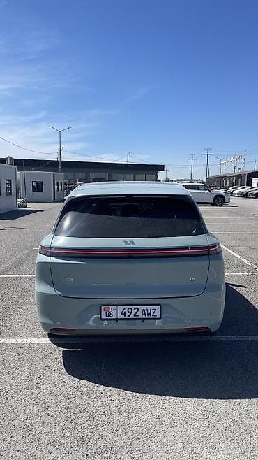 Lixiang L6: 2025 г., 1.5 л, Автомат, Гибрид, Внедорожник — 5