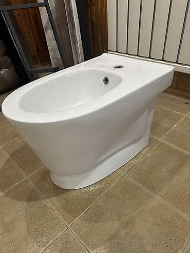 inversion stol: Продаю биде из сантехнического фарфора - Тип: напольное, под — 1