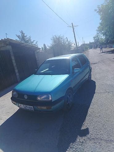 Volkswagen Golf: 1992 г., 1.8 л, Механика, Бензин, Хэтчбэк