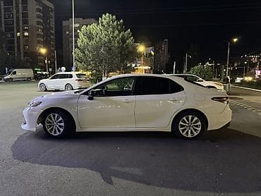 corolla 2016: Toyota Camry: 2018 г., 2.5 л, Автомат, Бензин, Седан — 5