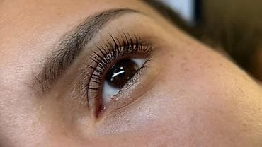 24: Ламинирование натуральных ресниц (Lash Lift) - Эффект: выраженный — 1