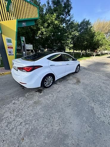 Hyundai Elantra: 2015 г., 1.6 л, Дизель, Седан — 4