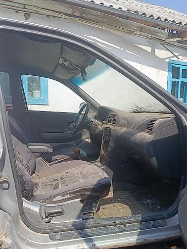 баа: Kia Credos: 1998 г., 2 л, Кол менен иштөөчү, Бензин, Седан — 10