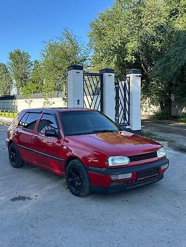 Унаа: Volkswagen Golf: 1998 г., 1.8 л, Кол менен иштөөчү, Бензин, Хетчбек — 5