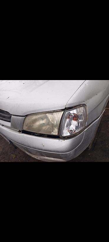 Транспорт: Алдыңкы оң фара Mazda — 2