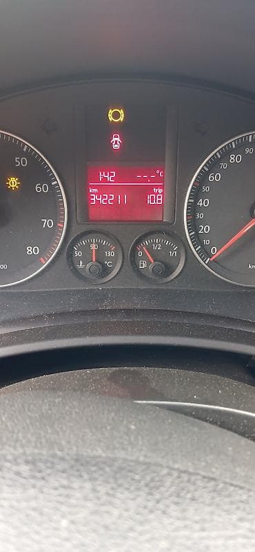 golf 2 8: Volkswagen Golf V: 2006 г., 1.6 л, Ручные, Хэтчбэк — 4