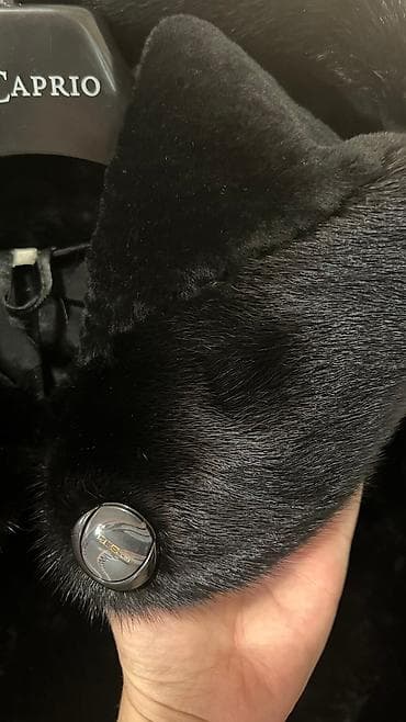 полушубок: Шуба, По колено, Made in KG, С капюшоном, 3XL — 3