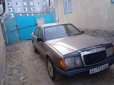 bmw e31: Mercedes-Benz W124: 1987 г. — 1
