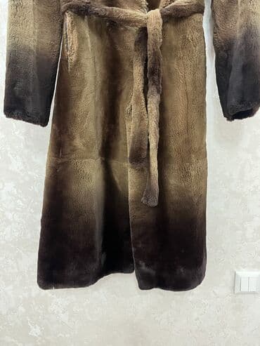 брендовые одежды: Шуба стриженный бобер. Воротник норка. Большой капюшон. Размер 48-50 — 1