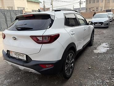 ford kuga: Kia Stonic: 2019 г., 1.4 л, Автомат, Бензин, Кроссовер — 4