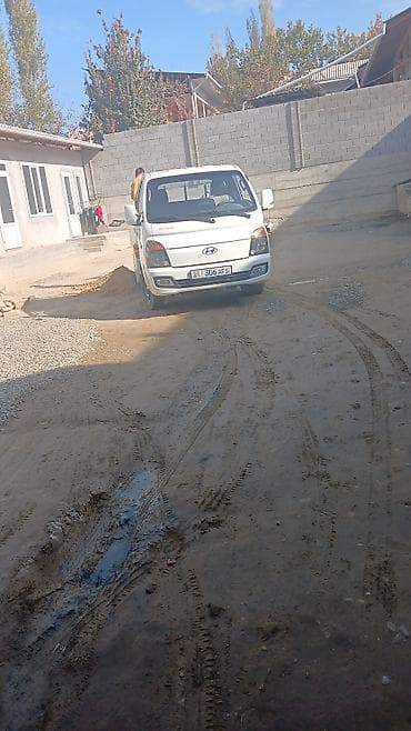 Транспорт: Жеңил жүк ташуучу унаа, Hyundai, Стандарт — 1