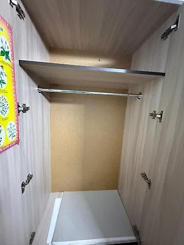 буу полка: Двухдверный платяной шкаф в современном светлом дубовом декоре. Цена — 2