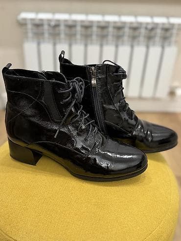 удобная: Продаю ботильоны черные лаковые Размер: 37 Материал: кожа Б/у — 3