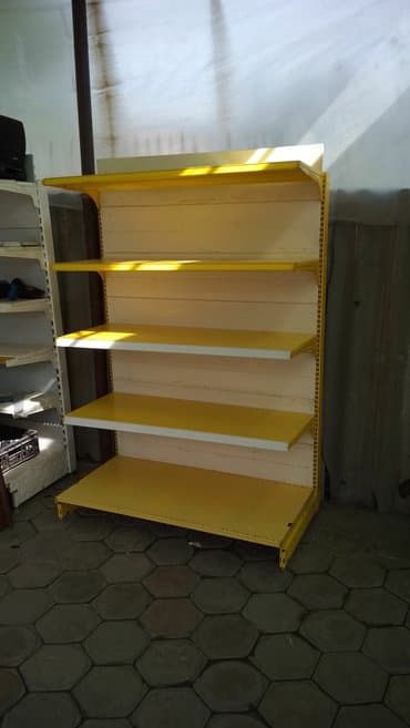 Продаю полки металические