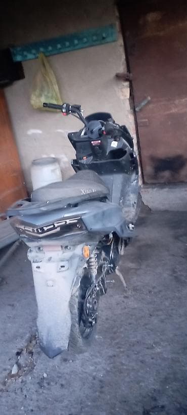 Мототехника: Скутер (бензиновый), класс 50–125 см³ - Компоновка: классический — 1