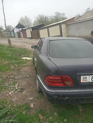 степ эрф 1: Mercedes-Benz E-Class: 1998 г., Седан — 4