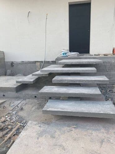 дом двух этажный: Бетон тепкичи Жеке менчик үй үчүн, Кепилдиги, Тепкичтин формасы: Көп марштуу, Стиль: Классикалык — 14