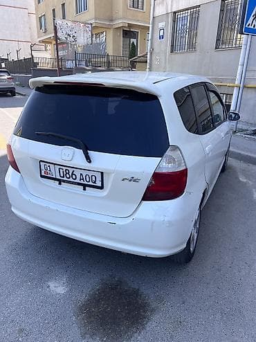 Хонда фит аренда Залог 15000 сом Паспорт права На долгий срок Стаж от