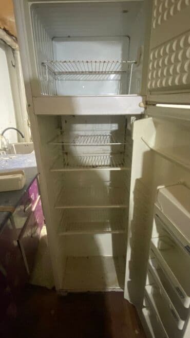 халодилник бу: Холодильник Biryusa, Двухкамерный — 4