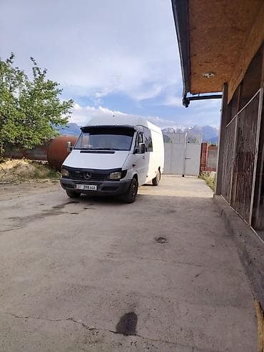 Mercedes-Benz Спринтер: 2002 г., 2.7 л, Механика, Дизель, Фургон — 1