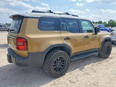 cruser: Toyota Land Cruiser: 2024 г., Автомат, Бензин — 4
