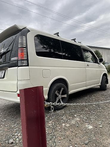 Honda Stepwgn: 2004 г., 2 л, Автомат, Бензин, Минивэн