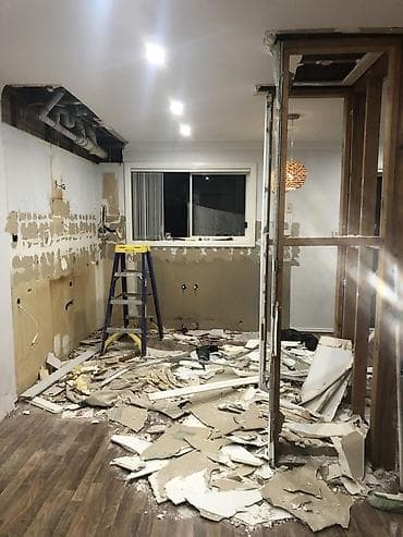 full construction: Разбор полов, Демонтаж крыш, Демонтаж кафеля | Железобетонная стена, Гипсокартонная стена, Снос перегородки | Снятие подвесных потолков | Демонтаж ковролина, Демонтаж линолеума, Демонтаж плинтуса | Крыша из шифера, Металлочерепичная кровля, Мягкая кровля 3-5 лет опыта — 1