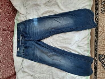 pull bear: Продаю новые мужские джинсы бренда SELA, размер XS ( EU 34). Размер — 2