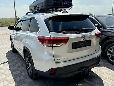 2 8: Toyota Highlander: 2018 г., 3.5 л, Автомат, Бензин, Внедорожник — 3