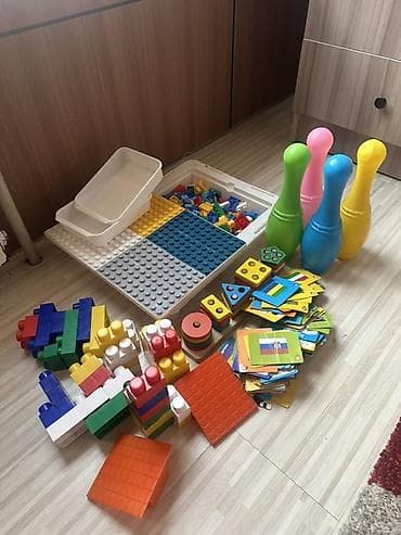 Детские площадки: Набор развивающих игрушек б/у Состав: - Большие пластиковые — 1