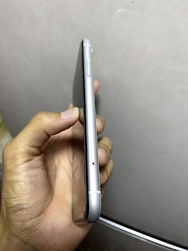 iphone 16 plus: IPhone Xr, Б/у, 64 ГБ, Белый, 76 % — 6