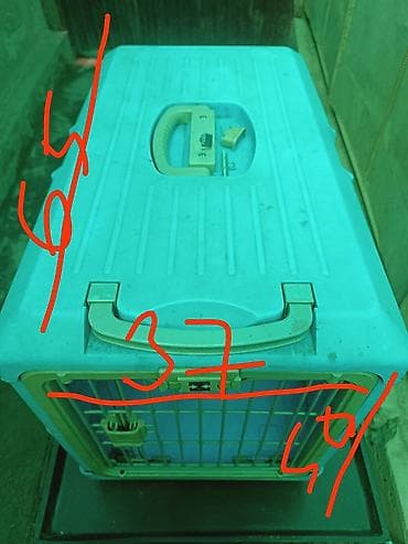 Хорьки: Клетка переноска подстилка размер под клетку одежка все б/у кое где — 7