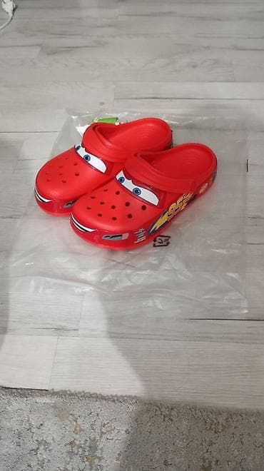 маквины: Детские сабо Crocs (2 пары) 1) Модель с серо-белым камуфляжным — 2