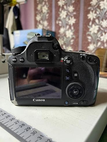 Техника жана электроника: Зеркальная камера Canon с полнокадровым байонетом EF + объектив Canon — 2