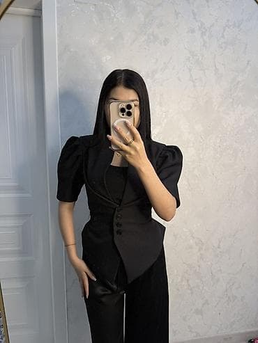 камуфляж ткань: Женская приталенная блуза-жакет с коротким рукавом и акцентными — 3