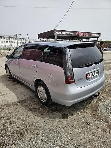 mersedes banan: Mitsubishi Grandis: 2004 г., 2.4 л, Автомат, Бензин, Минивэн — 4