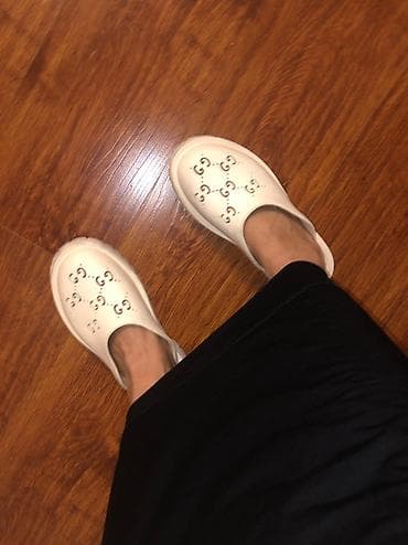 Прокат одежды: Босоножки, 36, Gucci, Новый, цвет - Белый, Самовывоз, Бесплатная доставка, Платная доставка — 2