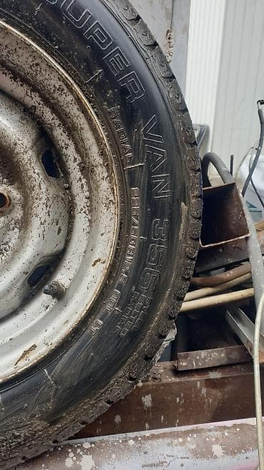 продаю фура: Колеса в сборе 225 / 50 / R <13, Всесезонная, Б/у, Пара, Легкий коммерческий транспорт (C/LT), Железные, отверстий - 5 — 1