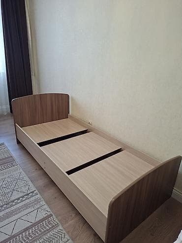 bunk bed: Односпальная кровать, Б/у, С матрасом, длина - 200 см — 1