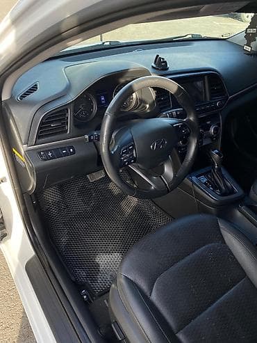 good year: Hyundai Avante: 2018 г., 1.6 л, Автомат, Бензин, Седан — 7