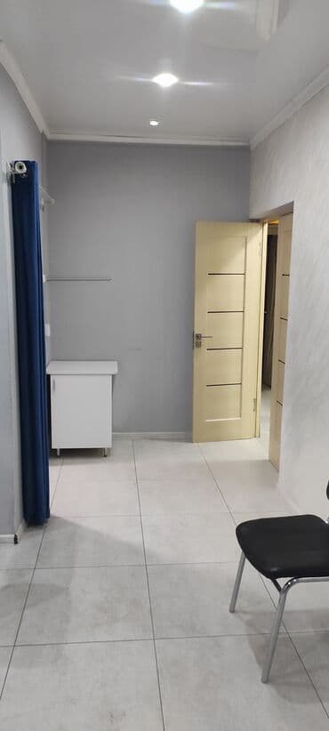 бишкек квартира долгосрочное: Сдаю Кабинет в салоне, 67 м², Для бровиста, Для визажиста, Для лешмейкера — 4