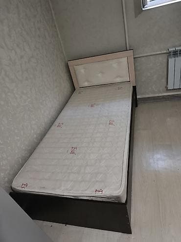 small table: Односпальная кровать с матрасом - Размер спального места примерно — 2