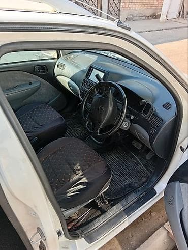 lend cruzer: Переднее сиденье, Ткань, текстиль, Toyota — 1