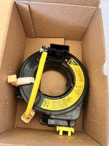 runx alex: Рулевой шлейф Toyota Новый, Оригинал — 1