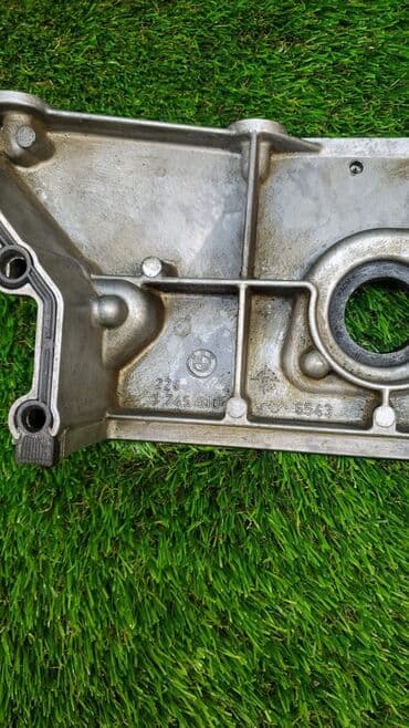 m62b44: Крышка (лобовина) двигателя левая M62B44 BMW Номер 1 745 510 Состояние — 3