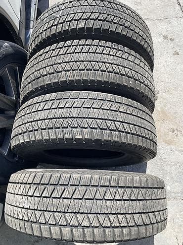 Шины 215 / 70 / R 16, Зима, Б/у, Комплект, Легковые, Япония, Bridgestone at lalafo.kg Шины 215 / 70 / R 16, Зима, Б/у, Комплект, Легковые, Япония, Bridgestone